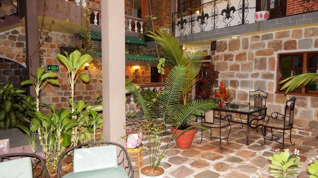 Residence Hoteliere Oceane Lomé Buitenkant foto
