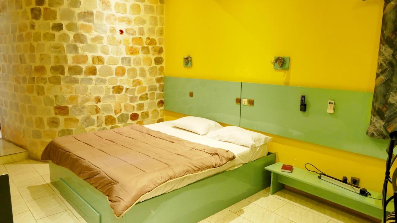 Residence Hoteliere Oceane Lomé Buitenkant foto